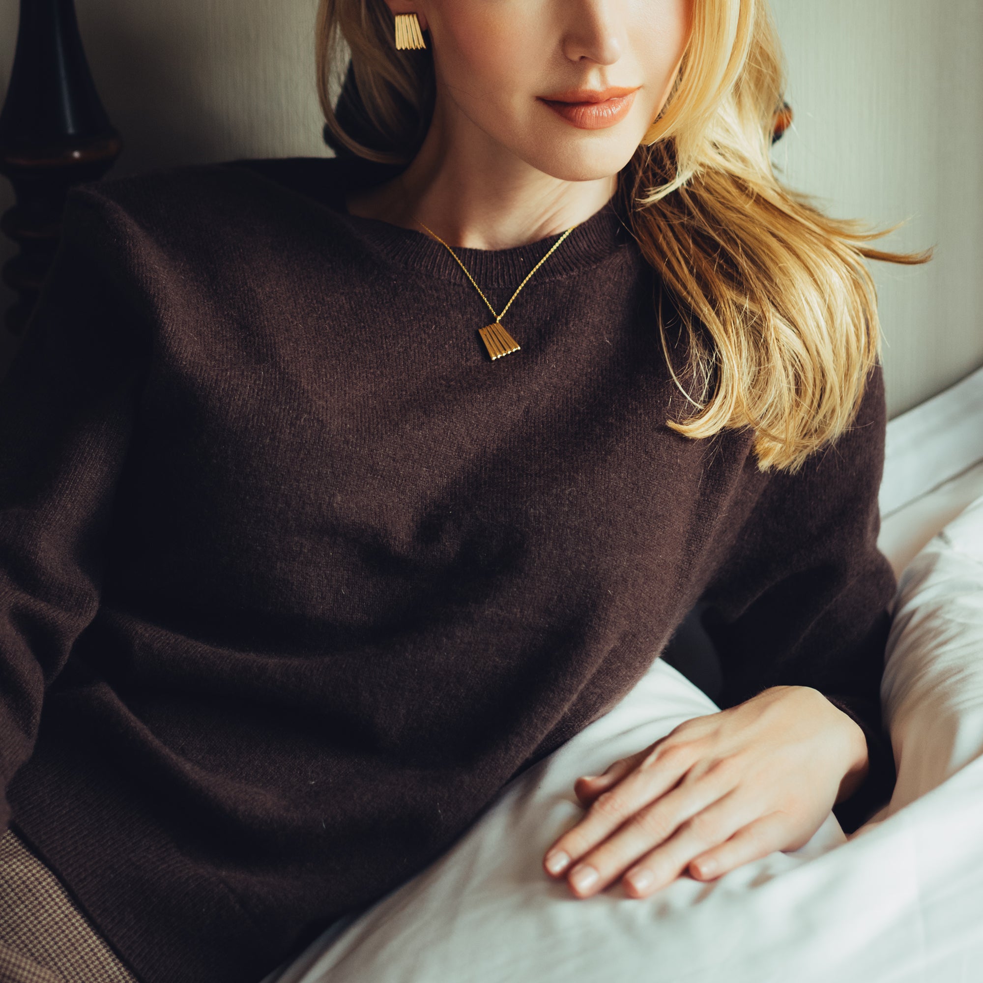 エッジィフロウ ネックレス