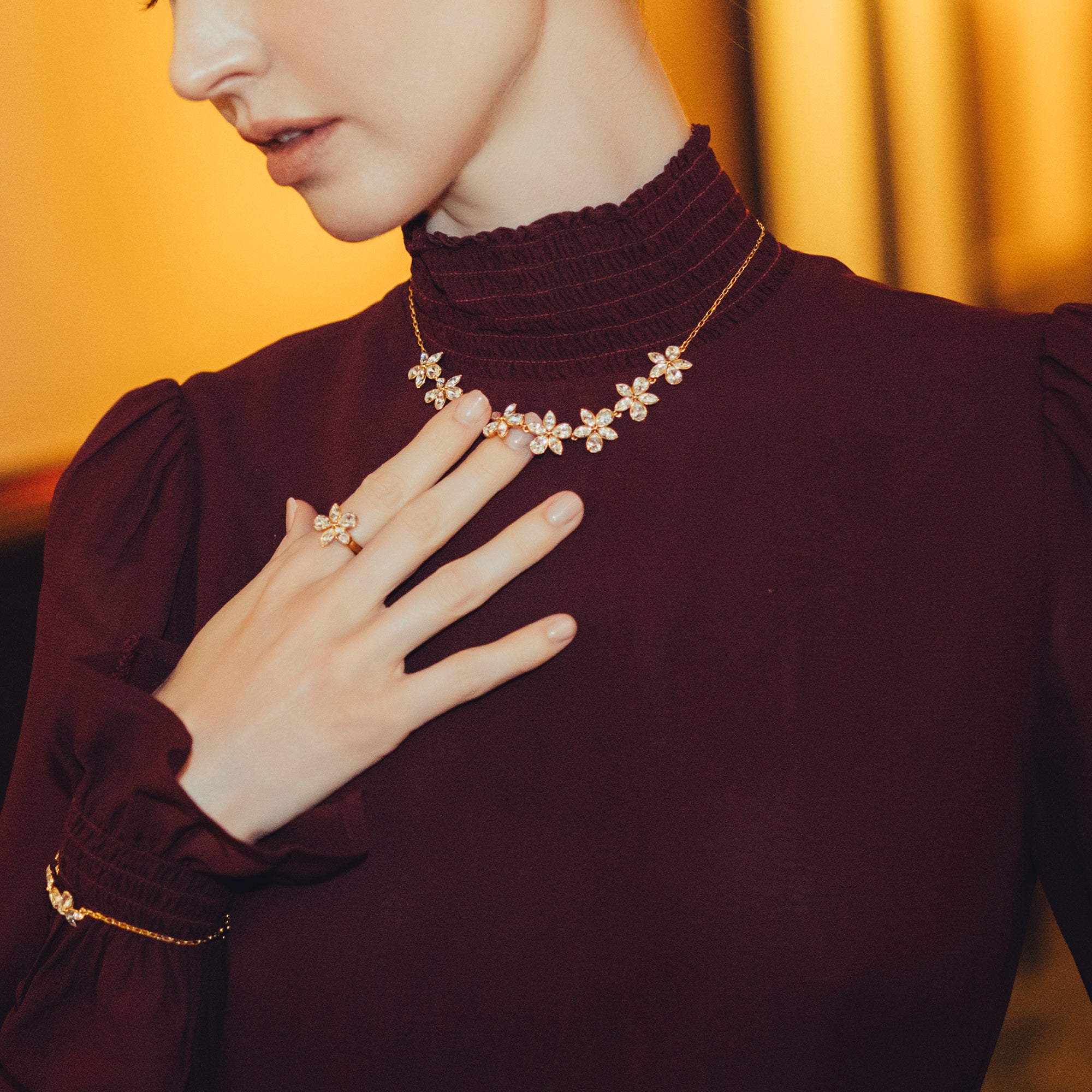 ラストラスフローラ ネックレス