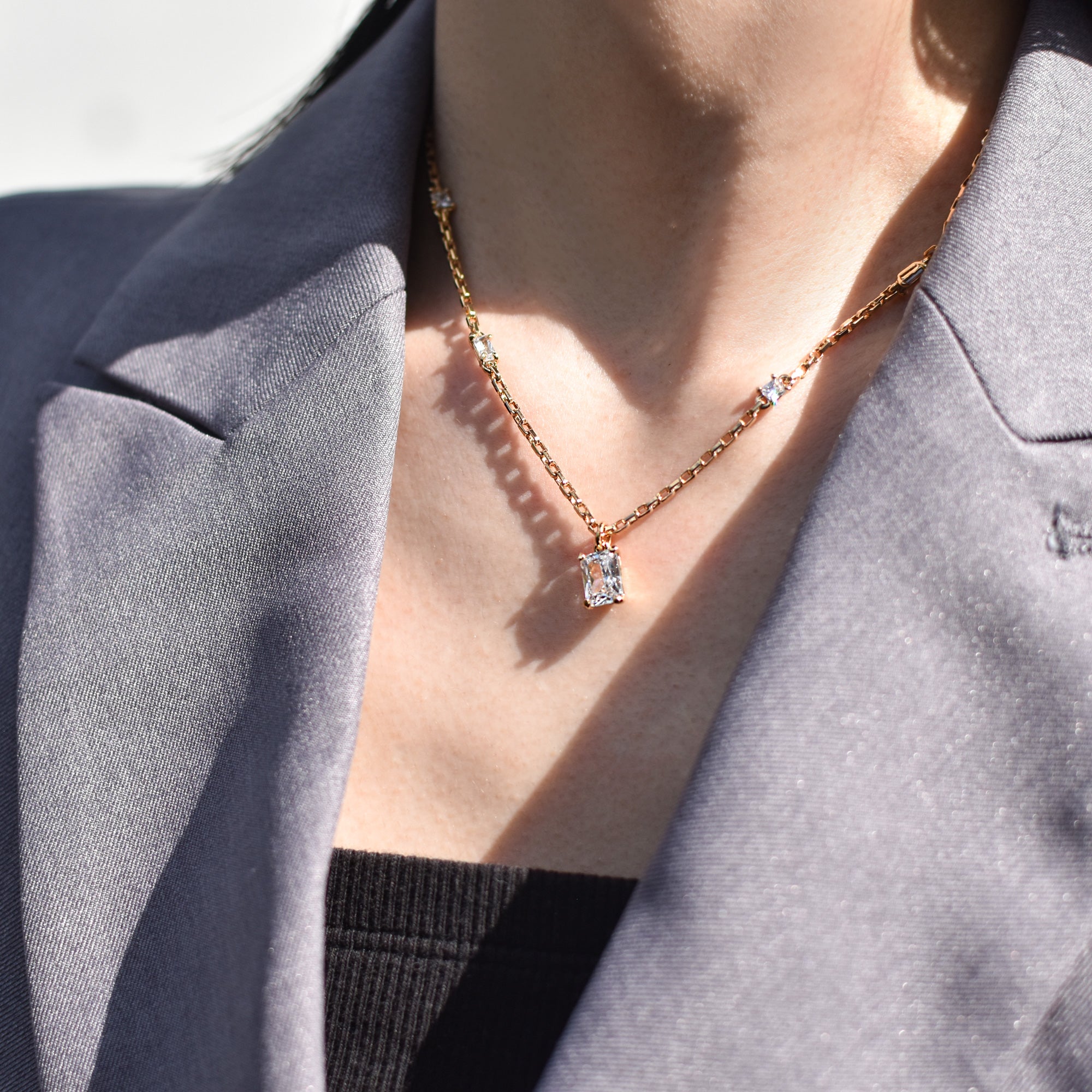 クリスタルプリズム ネックレス