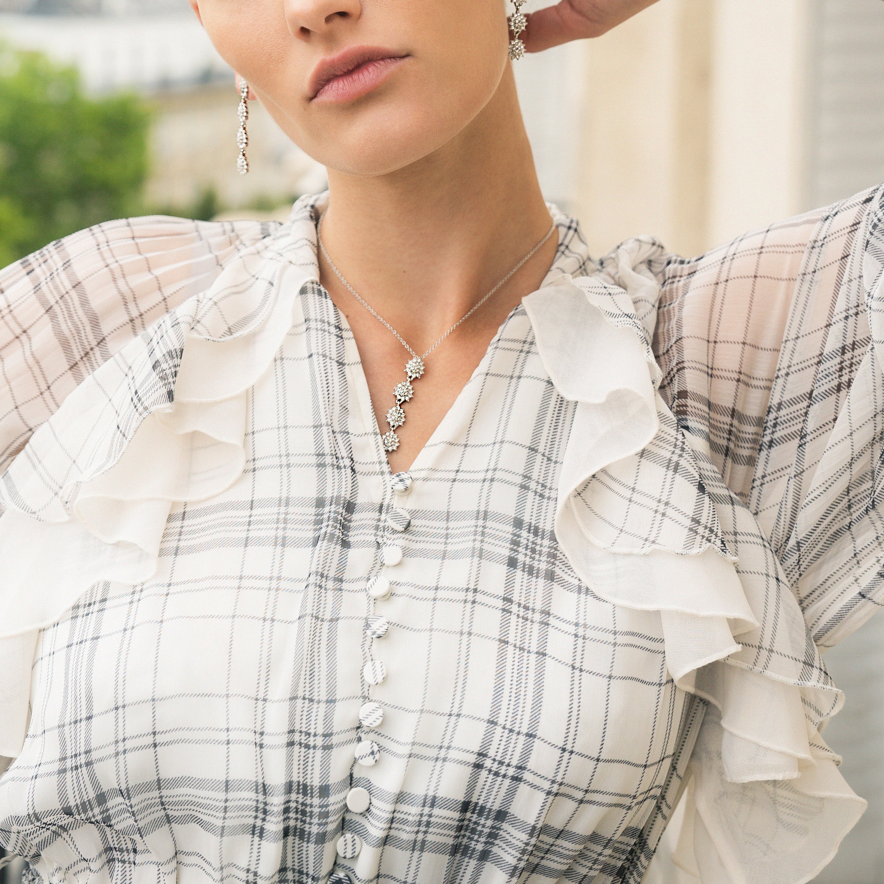 Grosse Glace グロッセグラッセ　Gleam ロングピアス　プラチナ グリーム ロングピアス